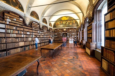 Visite de la bibliothèque des Jéduites